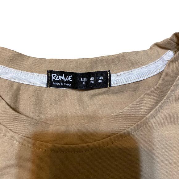 Rumwe The Great Ramen Graphic Short Sleeve T-shirt size Small Tan/Brown - Picture 5 of 8